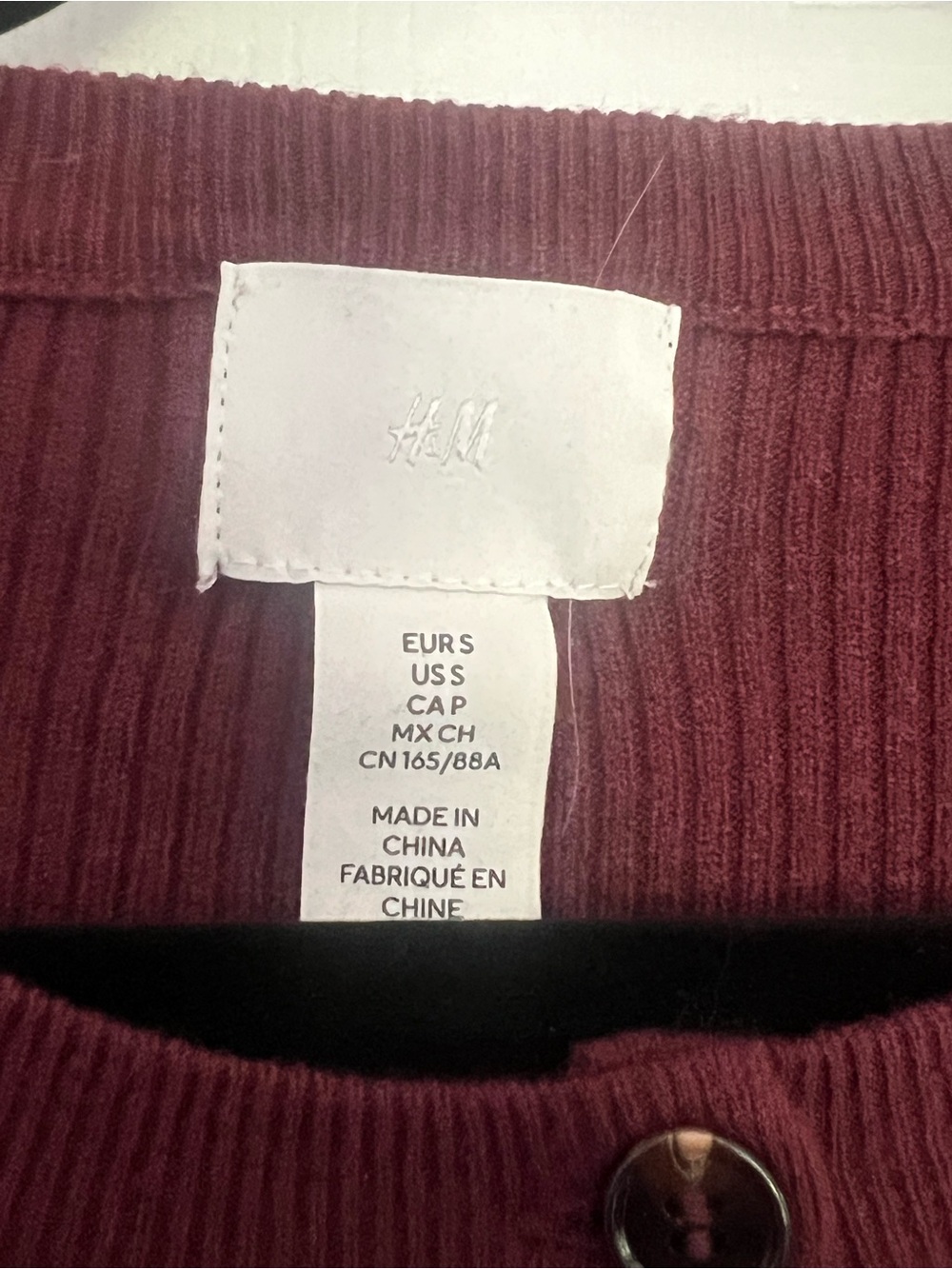 H&M Burgundy Rib-Knit Button Down Cardigan - Picture 4 of 5